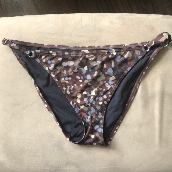 Victoria’s Secret Camo triangle bikini 👙 set - L - Picture 6 of 8